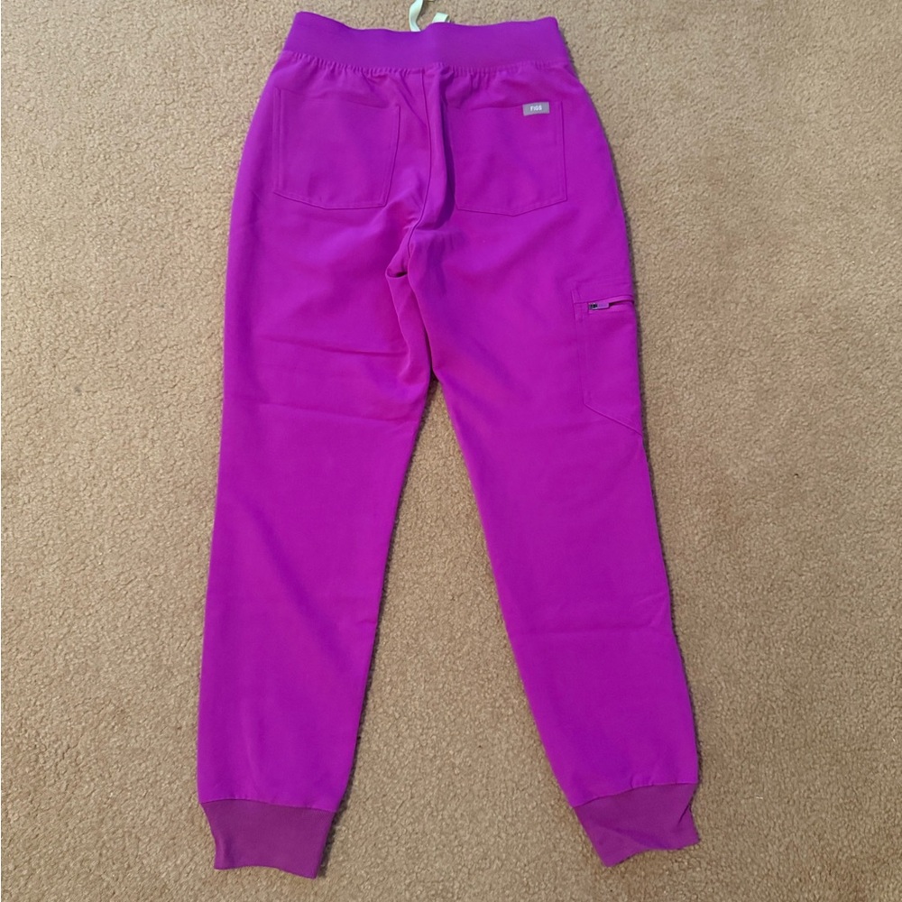 Figs Purple Jolt High Waisted Zamora and Catarina Scrub Top - Picture 8 of 8